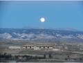 Tuesday 15.4.2014 - Vollmond ber Castle Rock morgens um viertal nach Sechs