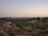 Thursday 20.10.2022 - Wir waren mal wieder im Papago Park in der Nhe vom Phoenix Zoo - Blick nach Tempe / Sdosten ...