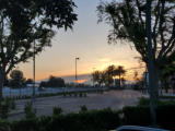 ... am Morgen um 7:00 Uhr, Sonnenaufgang über den San Bernardino Mountains ...