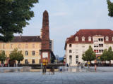 ... anschliessend noch auf den Place Abbatucci mit Sicht auf die Drei Länder Brücke nach Friedlingen, D